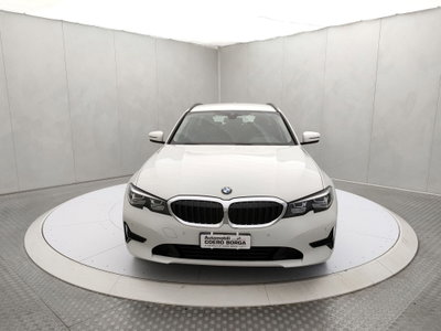 BMW Serie 3 Touring 320d  Business Advantage (2)