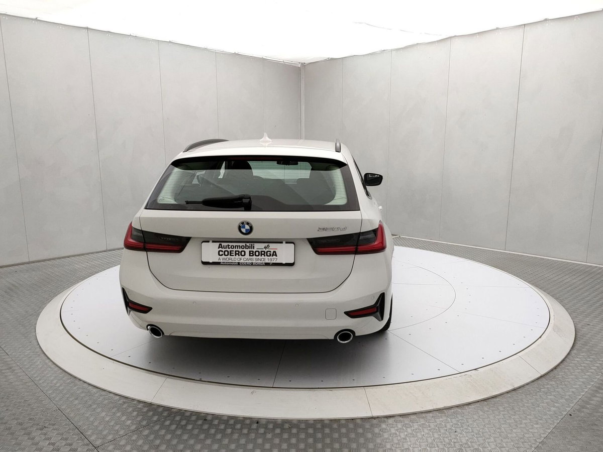 BMW Serie 3 Touring 320d  Business Advantage (5)