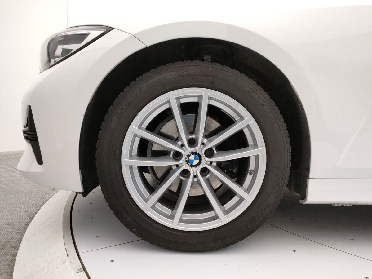 BMW Serie 3 Touring 320d  Business Advantage (8)