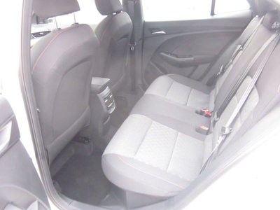 Mg MG3 1.5 hybrid+ Comfort auto (17)