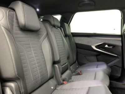 Peugeot 5008 1.2 hybrid GT 145cv 5p.ti e-dcs6 (13)