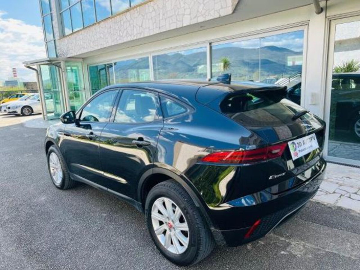 Jaguar E-Pace 2.0D 150 CV AWD S (17)