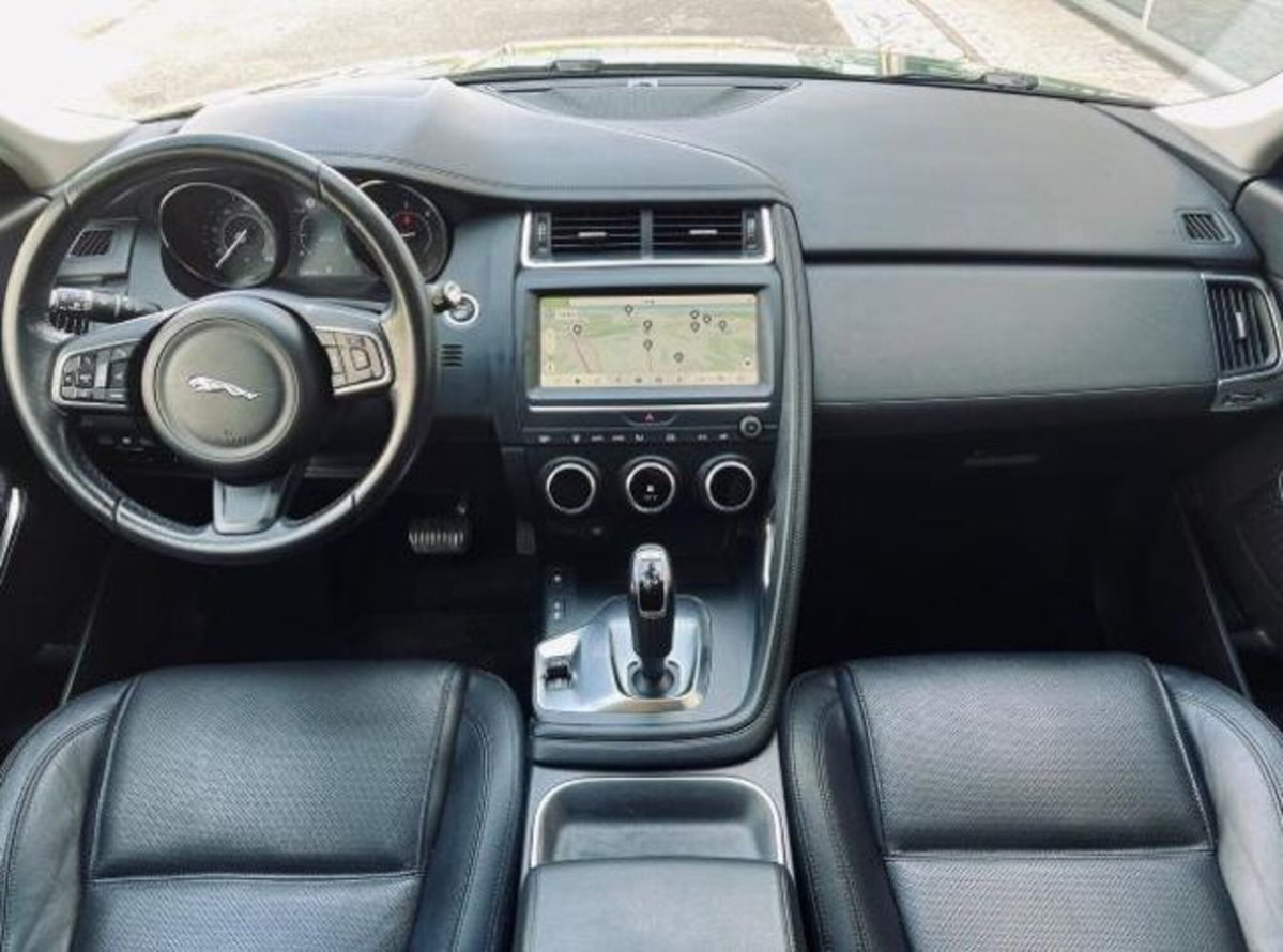 Jaguar E-Pace 2.0D 150 CV AWD S (2)