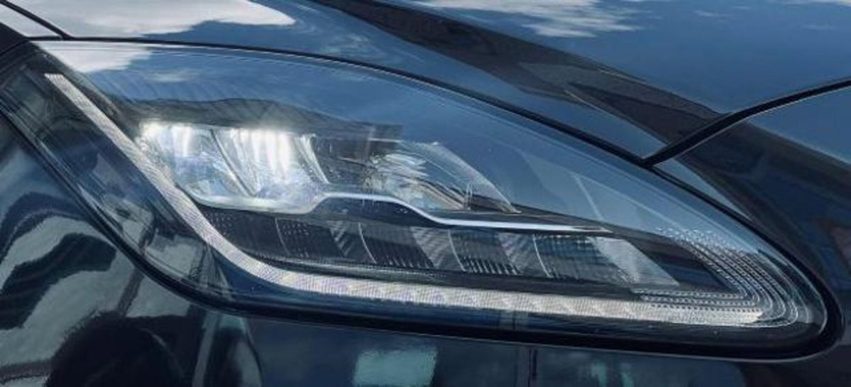 Jaguar E-Pace 2.0D 150 CV AWD S (20)