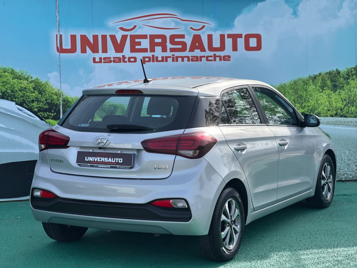 Hyundai i20 1.2 5 porte Econext Connectline (3)