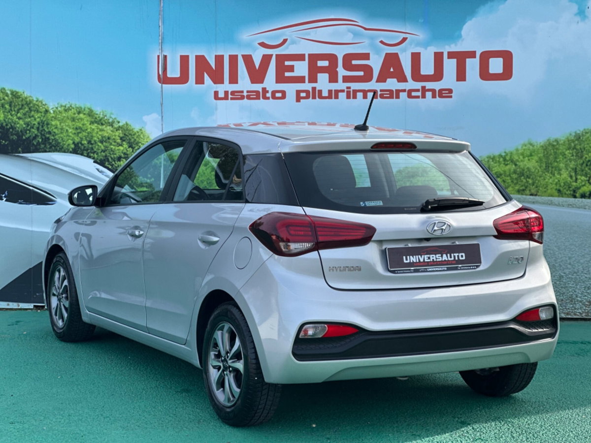 Hyundai i20 1.2 5 porte Econext Connectline (4)