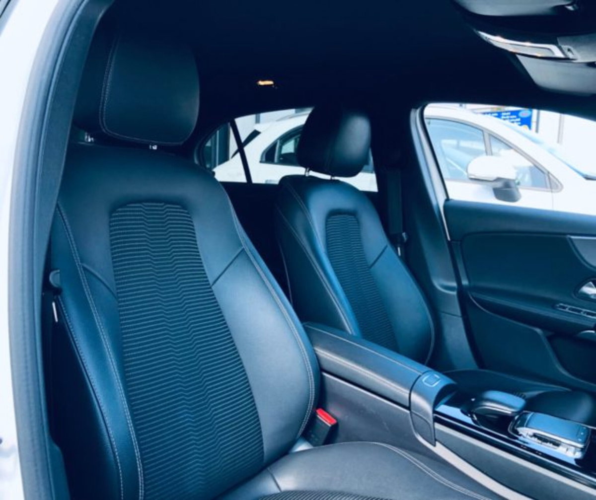 Mercedes-Benz Classe A Sedan 180 d Automatic 4p. Sport (14)