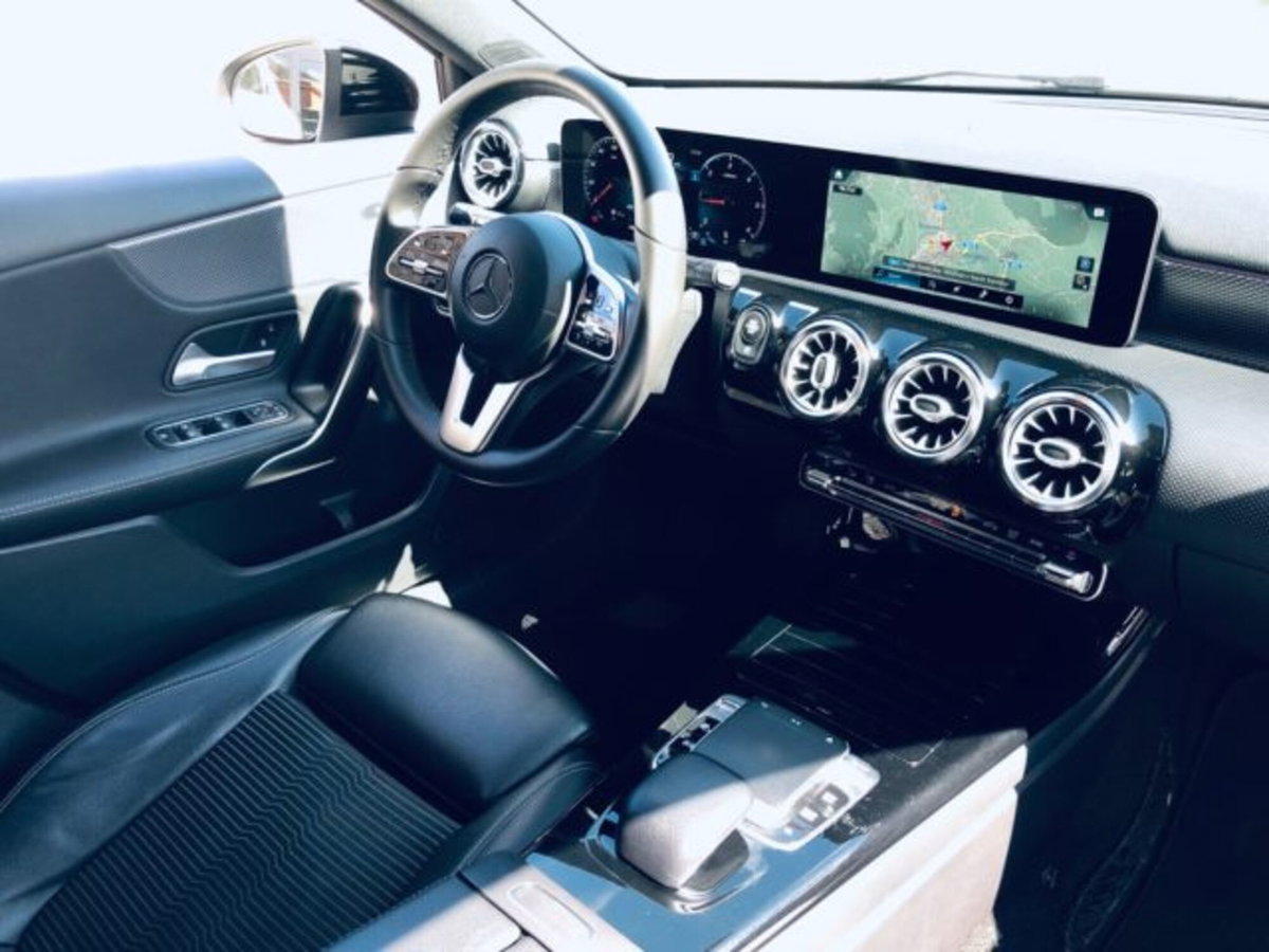 Mercedes-Benz Classe A Sedan 180 d Automatic 4p. Sport (10)