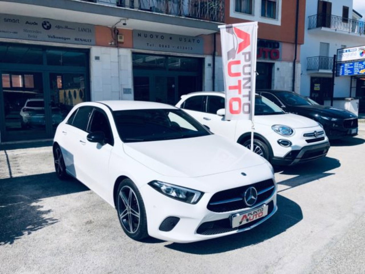 Mercedes-Benz Classe A Sedan 180 d Automatic 4p. Sport (2)