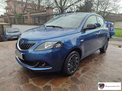 Lancia Ypsilon 1.0 FireFly 5 porte S&S Hybrid Ecochic A. Ferretti usata