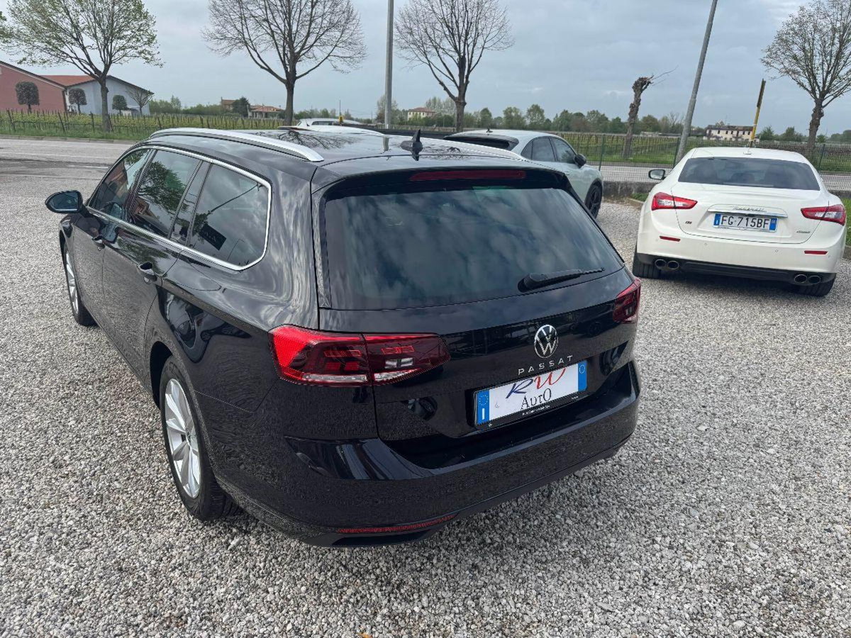 Volkswagen Passat Variant 2.0 TDI DSG Business BlueMotion Tech (6)
