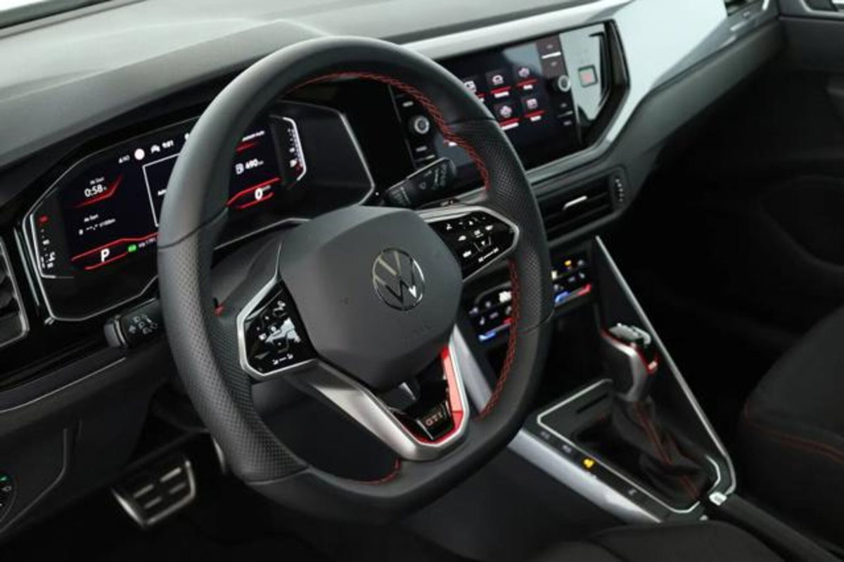 Volkswagen Polo 2.0 tsi GTI dsg (12)