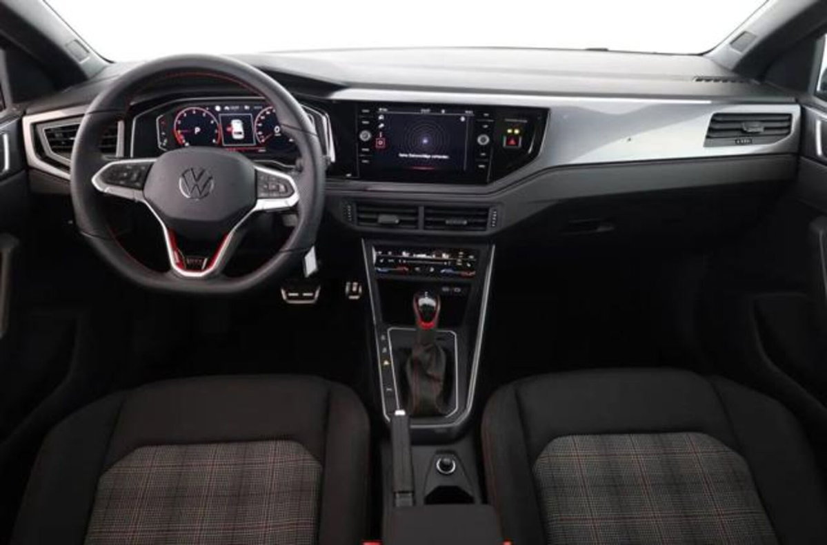 Volkswagen Polo 2.0 tsi GTI dsg (11)