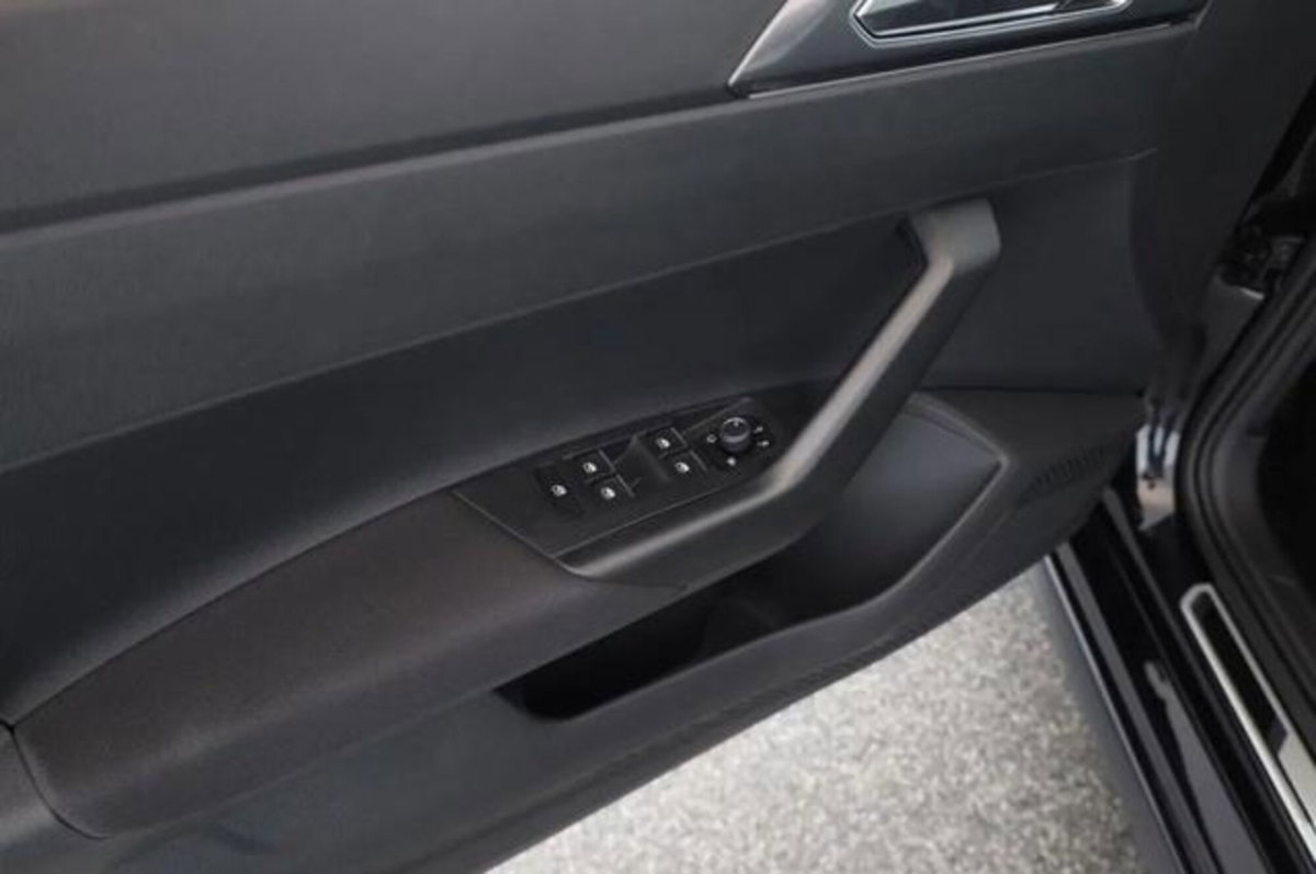 Volkswagen Polo 2.0 tsi GTI dsg (9)