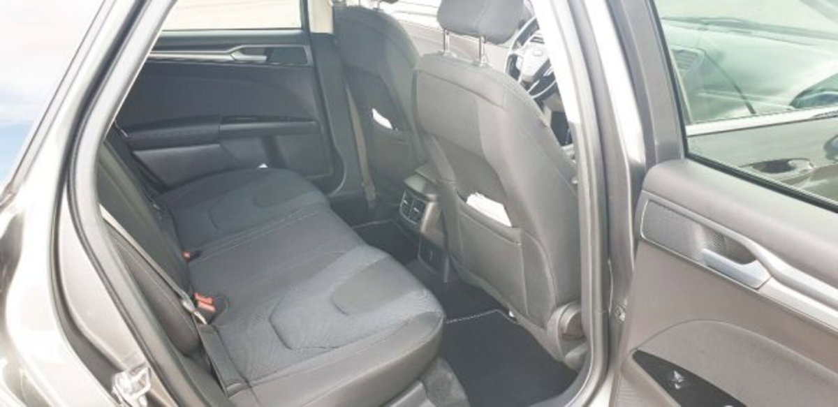 Ford Mondeo 2.0 TDCi 150 CV S&S 5 porte Titanium Business (10)