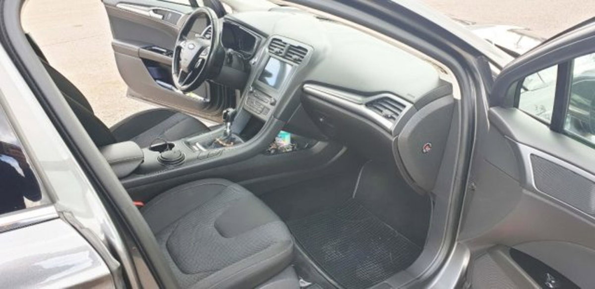Ford Mondeo 2.0 TDCi 150 CV S&S 5 porte Titanium Business (11)