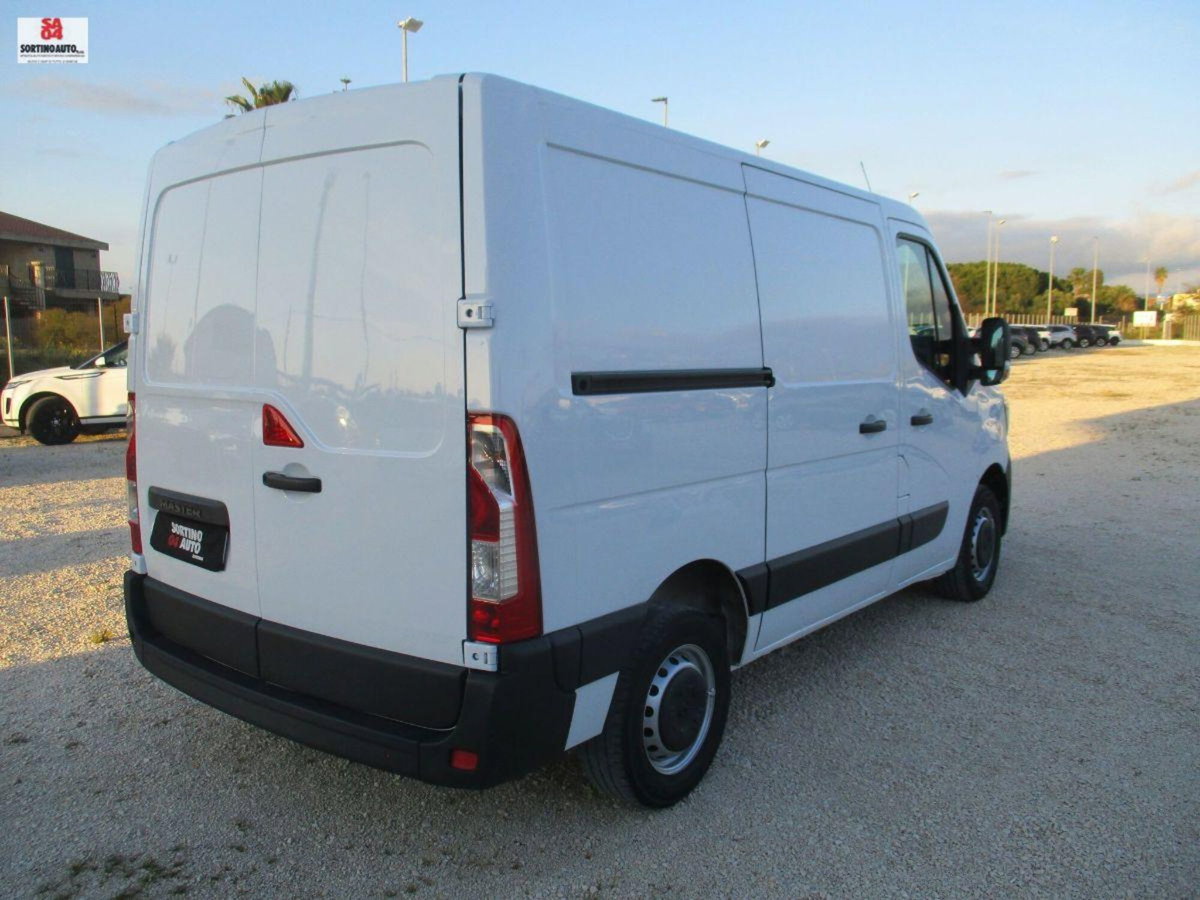 Renault Master Furgone T28 2.3 dCi 150 PC-TN Furgone Energy Ice (2)
