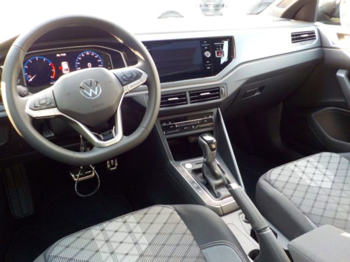 Volkswagen Taigo 1.0 tsi Edition 95cv (8)
