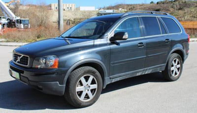Volvo XC90 D5 AWD Geartronic Executive usata