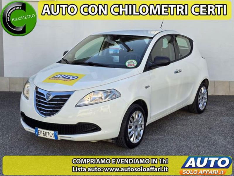 Lancia Ypsilon 1.3 MJT 16V 95 CV 5 porte S&S Black&Red