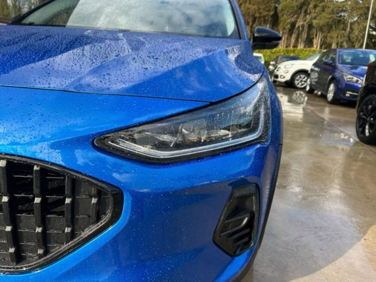 Ford Focus Station Wagon 1.5 EcoBlue 115 CV automatico SW Active Design (2)