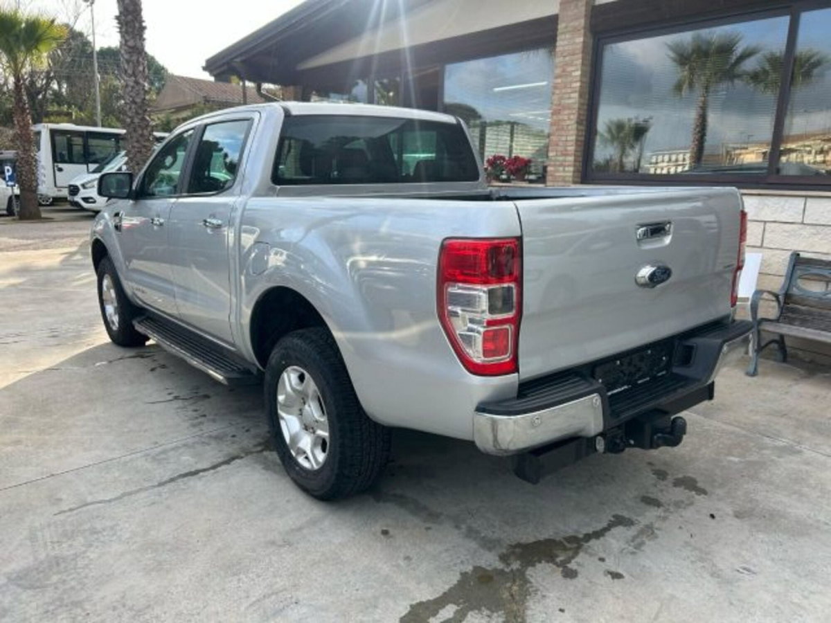 Ford Ranger Pick-up Ranger 3.2 TDCi aut. DC Limited 5pt. (4)