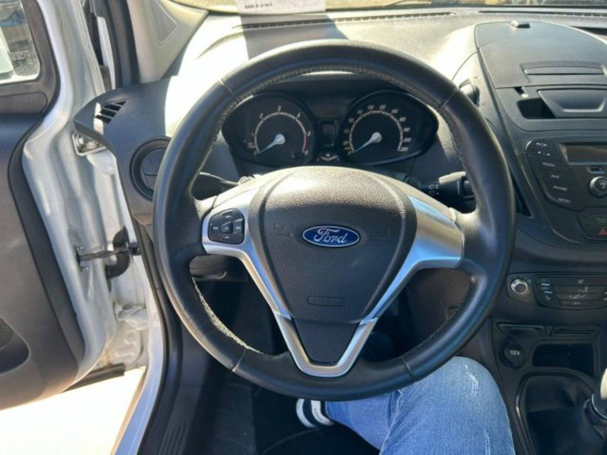 Ford Transit Courier 1.5 TDCi 75CV  Entry (10)