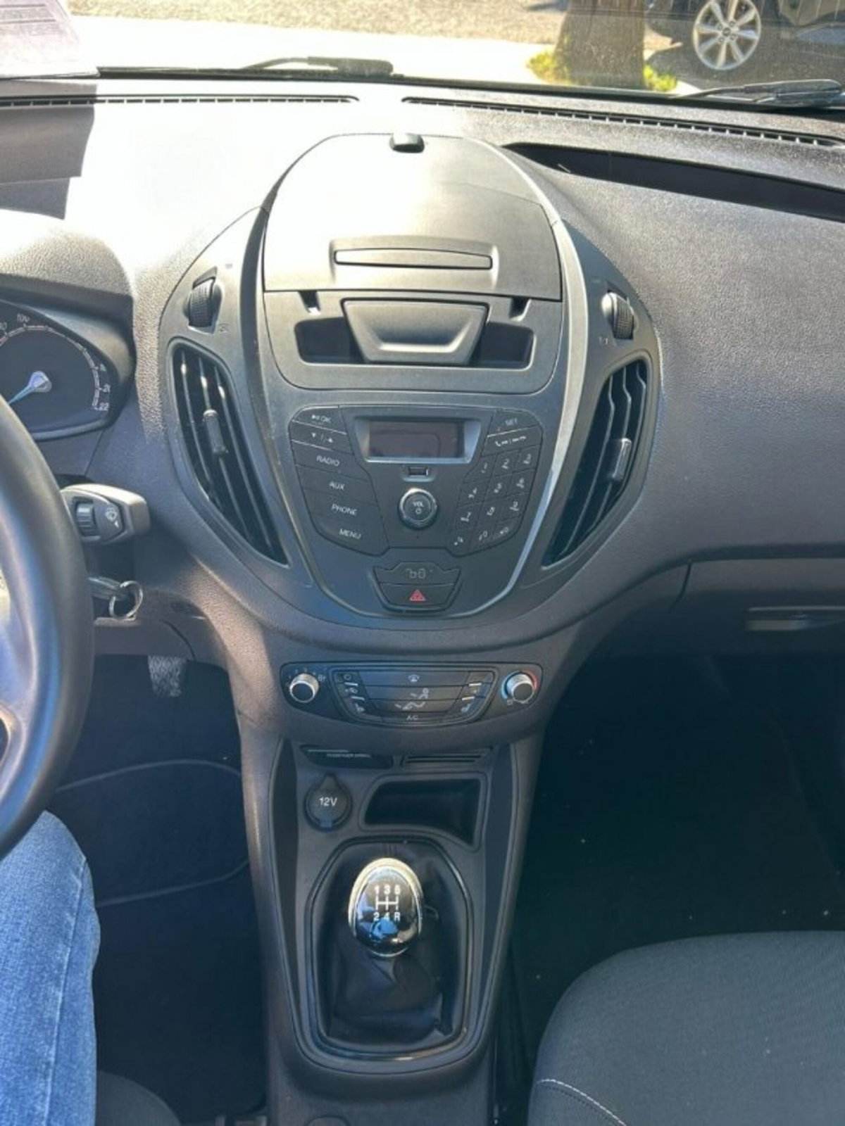 Ford Transit Courier 1.5 TDCi 75CV  Entry (12)