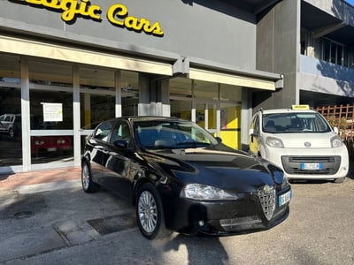 Alfa Romeo 147 1.6 16V TS (105) 5 porte Moving usata