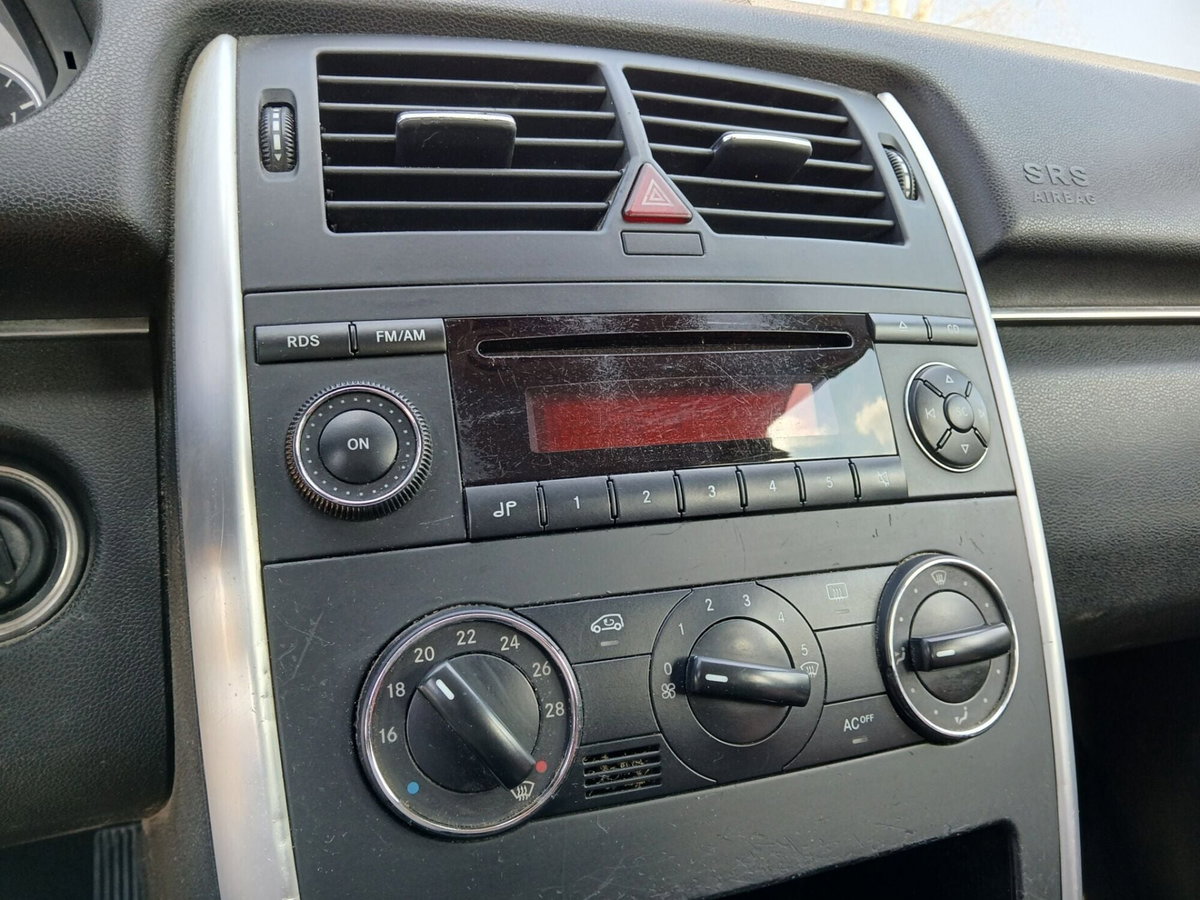 Mercedes-Benz Classe B 180 CDI Sport (13)