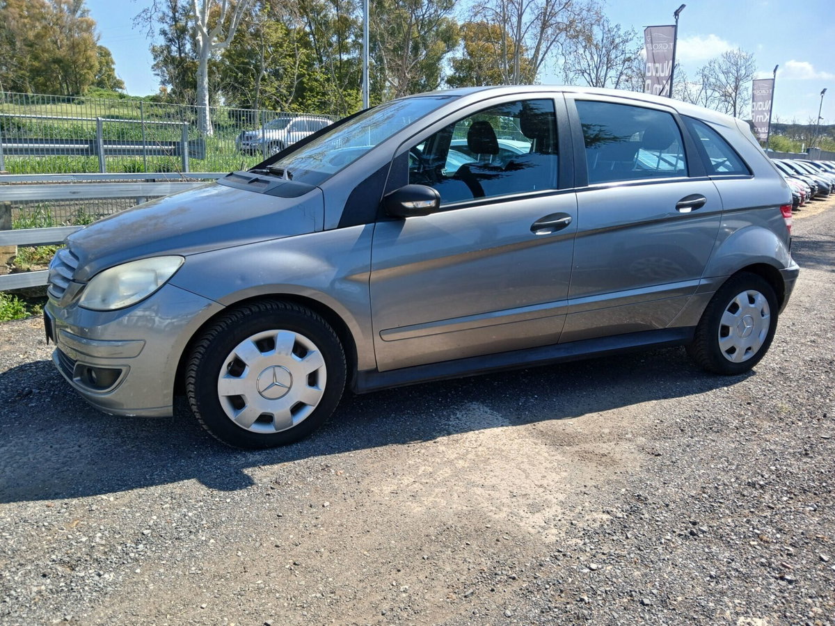 Mercedes-Benz Classe B 180 CDI Sport (2)
