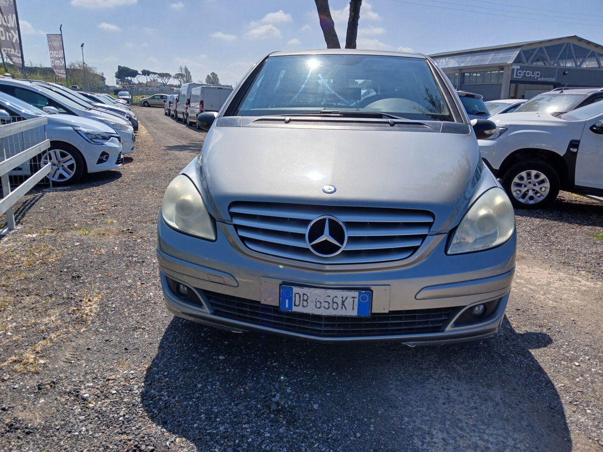 Mercedes-Benz Classe B 180 CDI Sport (4)