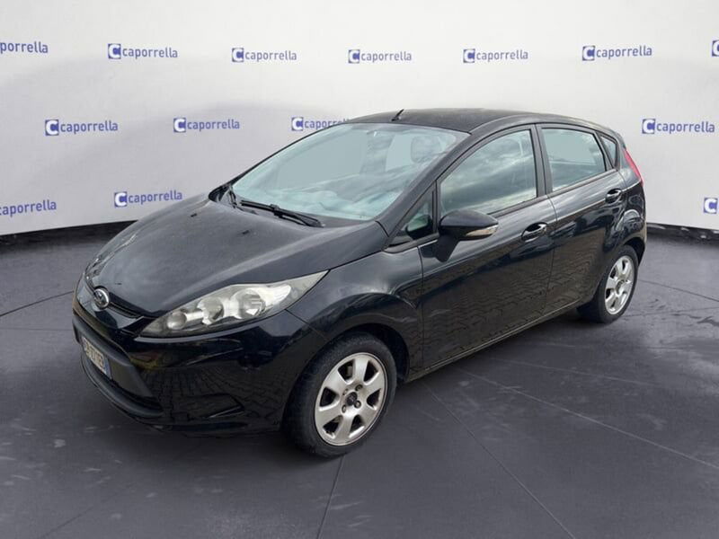 Ford Fiesta 1.4 TDCi 70CV 5 porte Titanium