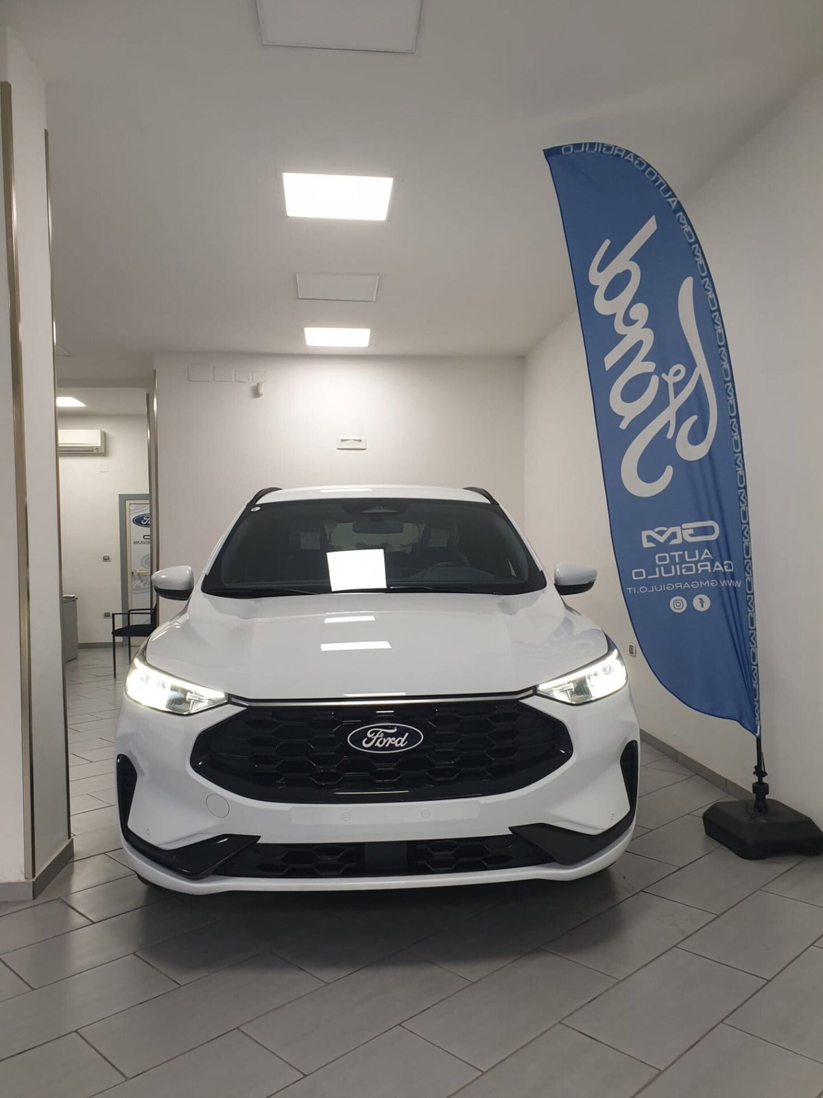 Ford Kuga 2.5 full hybrid ST-Line X 2wd 180cv auto (2)