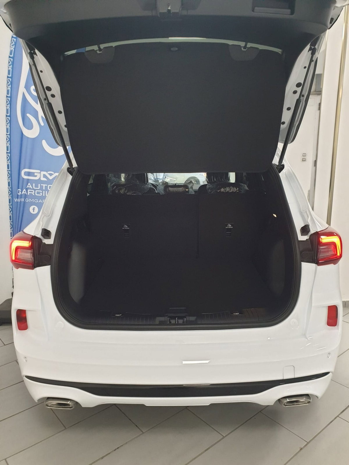 Ford Kuga 2.5 full hybrid ST-Line X 2wd 180cv auto (11)