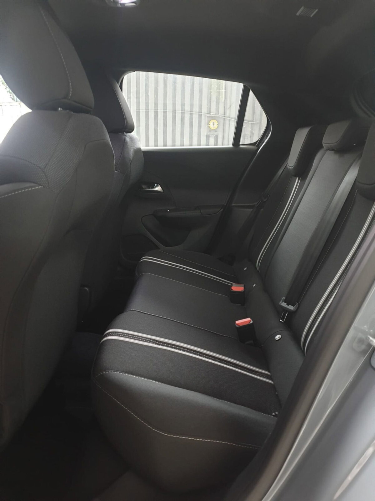 Opel Corsa 1.2 100 CV GS Line (10)