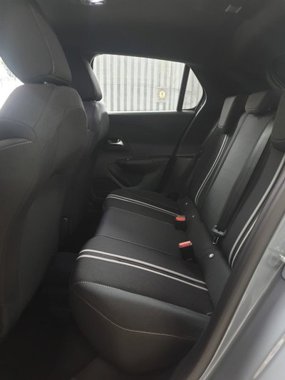 Opel Corsa 1.2 100 CV GS Line (10)