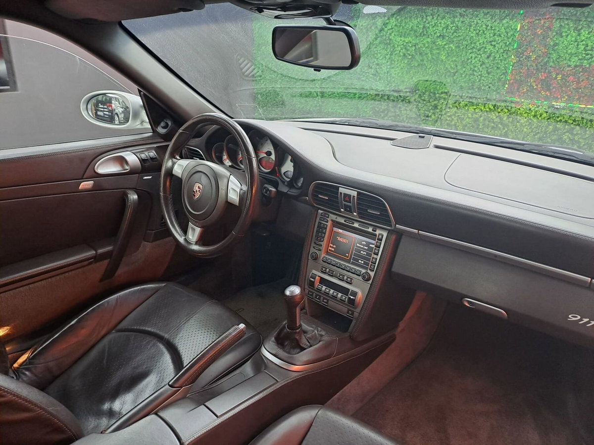 Porsche 911 Coupé Carrera 4S (19)