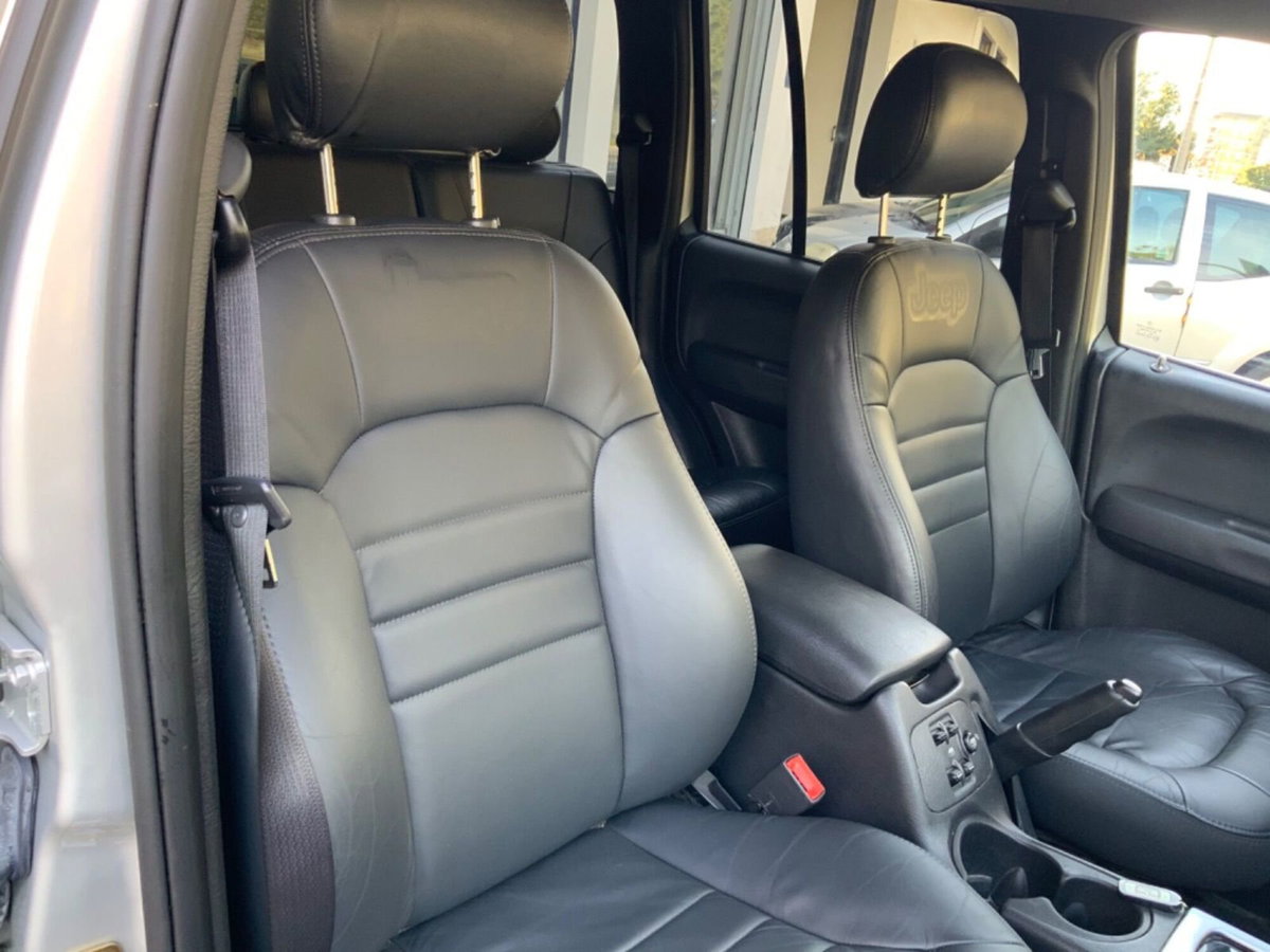 Jeep Cherokee 2.8 CRD Limited (11)