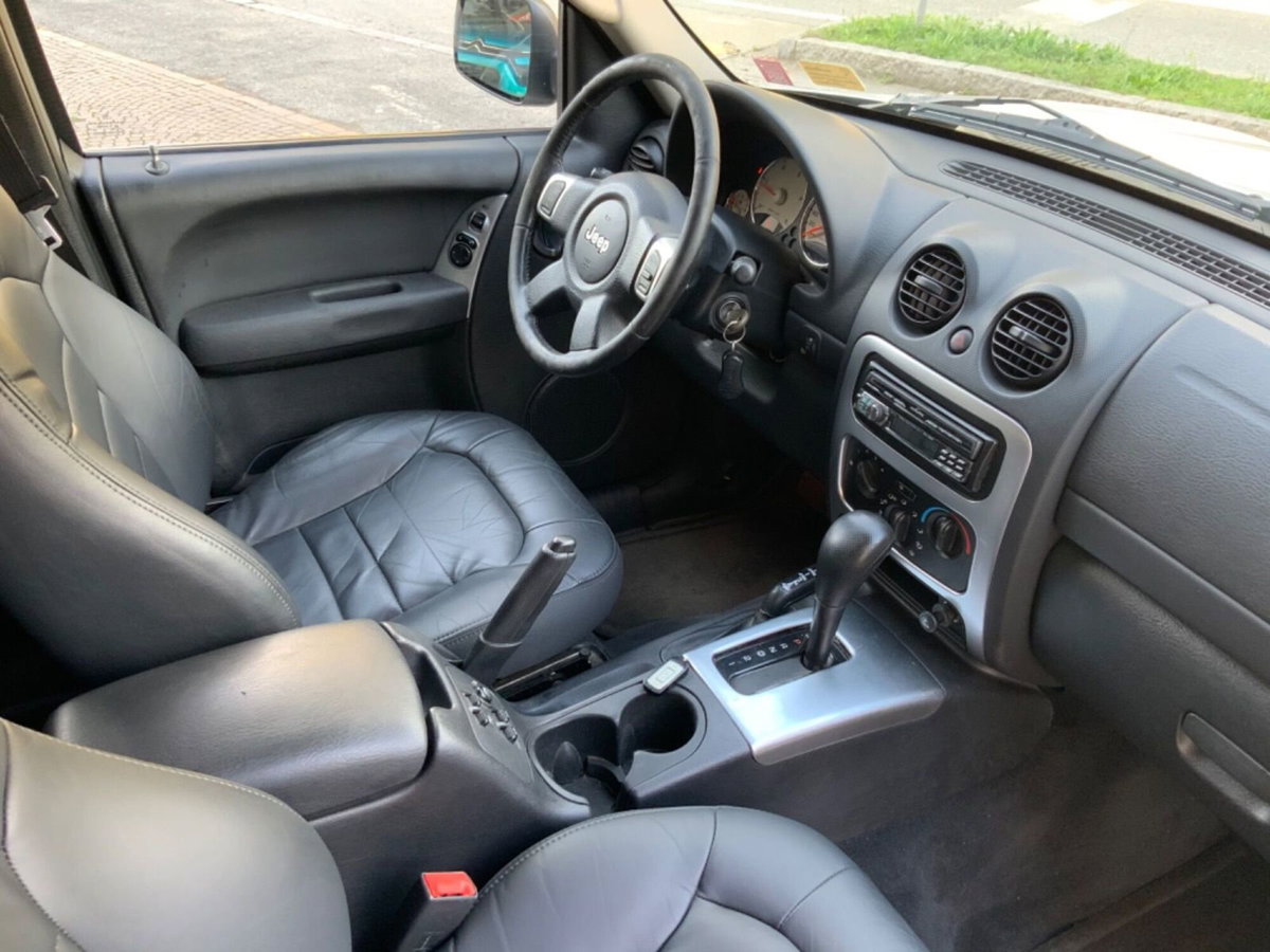 Jeep Cherokee 2.8 CRD Limited (17)