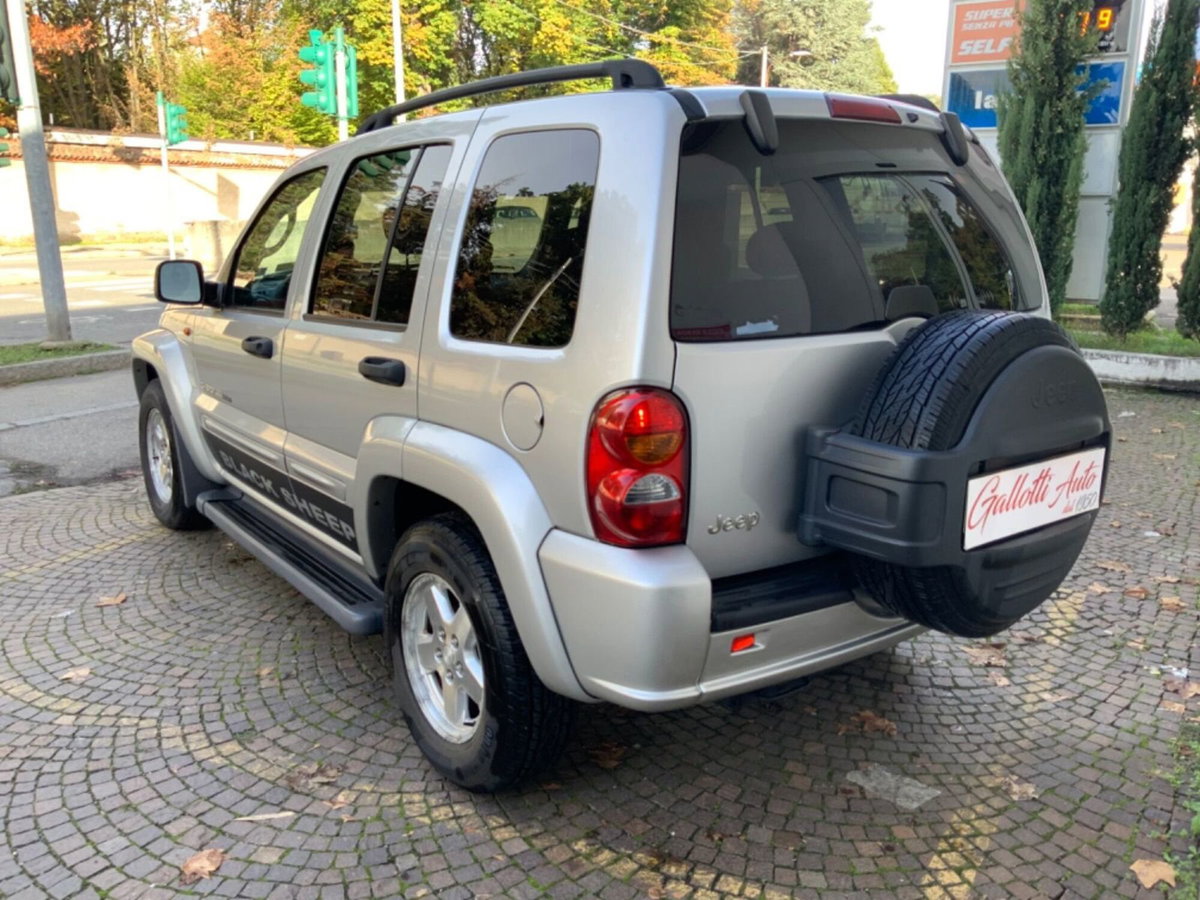 Jeep Cherokee 2.8 CRD Limited (6)