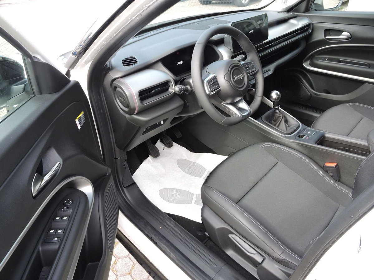 Jeep Avenger 1.2 turbo Summit fwd 100cv (12)