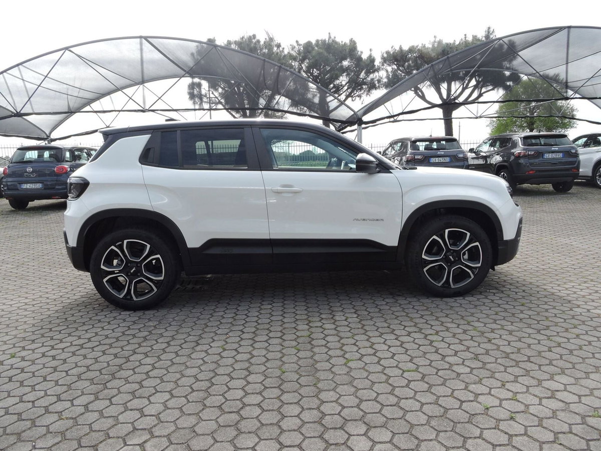 Jeep Avenger 1.2 turbo Summit fwd 100cv (4)