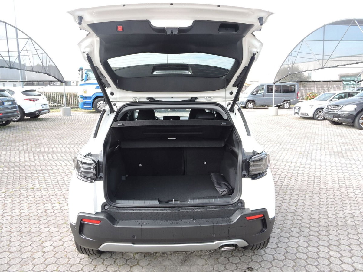 Jeep Avenger 1.2 turbo Summit fwd 100cv (8)