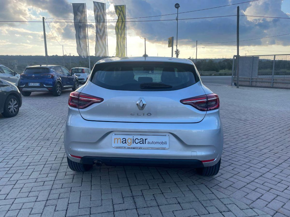 Renault Clio 1.0 tce Techno Gpl 100cv (5)