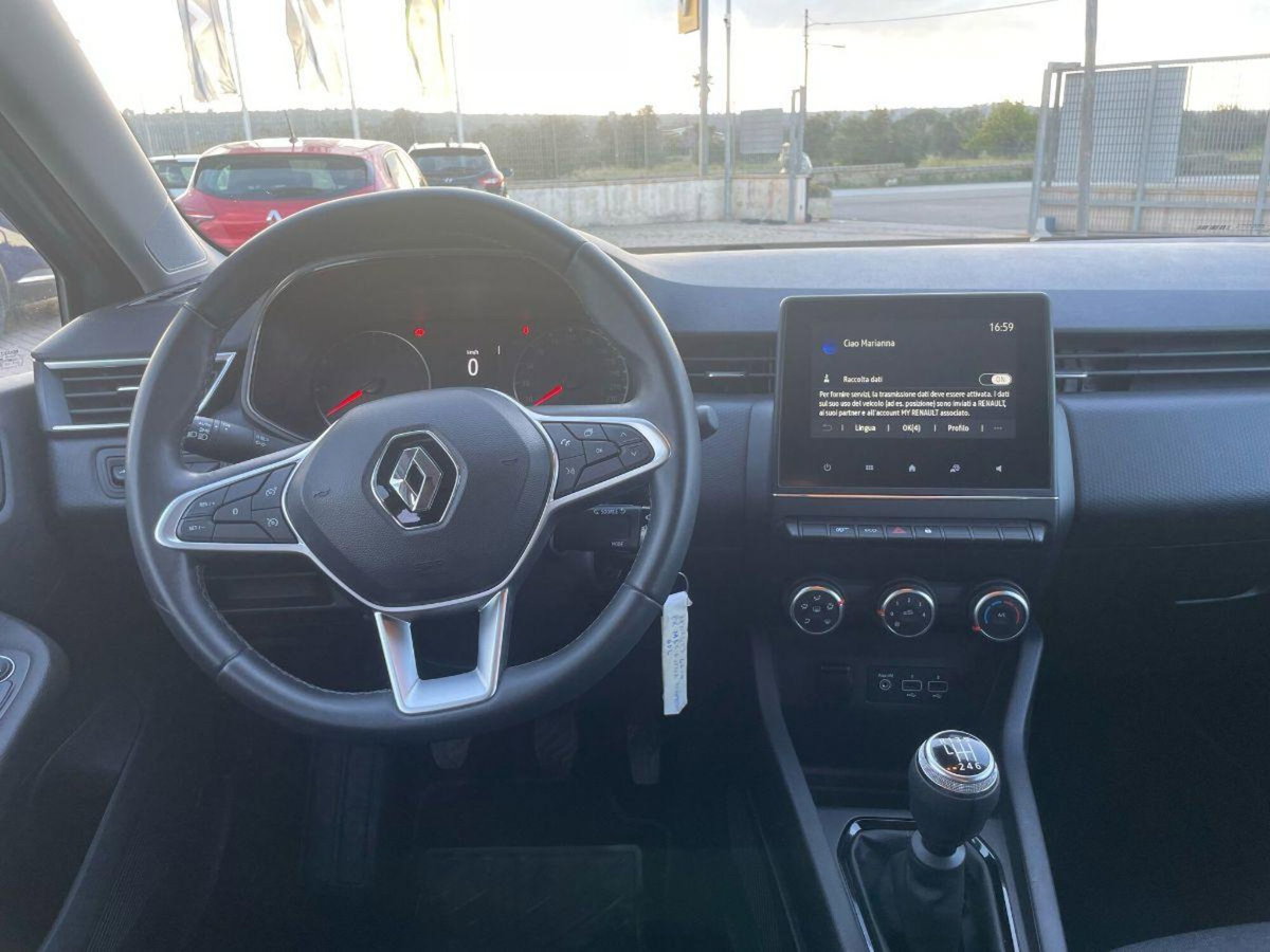 Renault Clio 1.0 tce Techno Gpl 100cv (9)