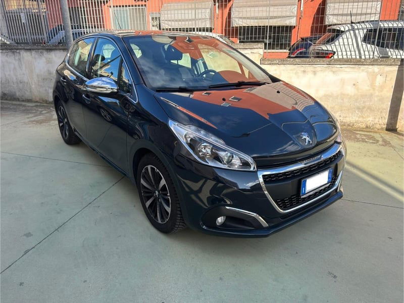 Peugeot 208 VTi 82 CV 5 porte Allure