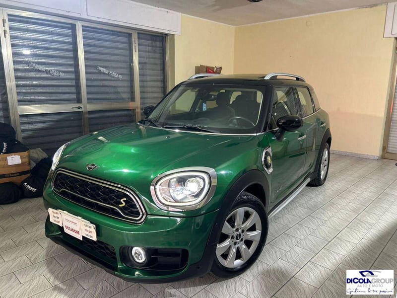 MINI Mini Countryman E Blackyard