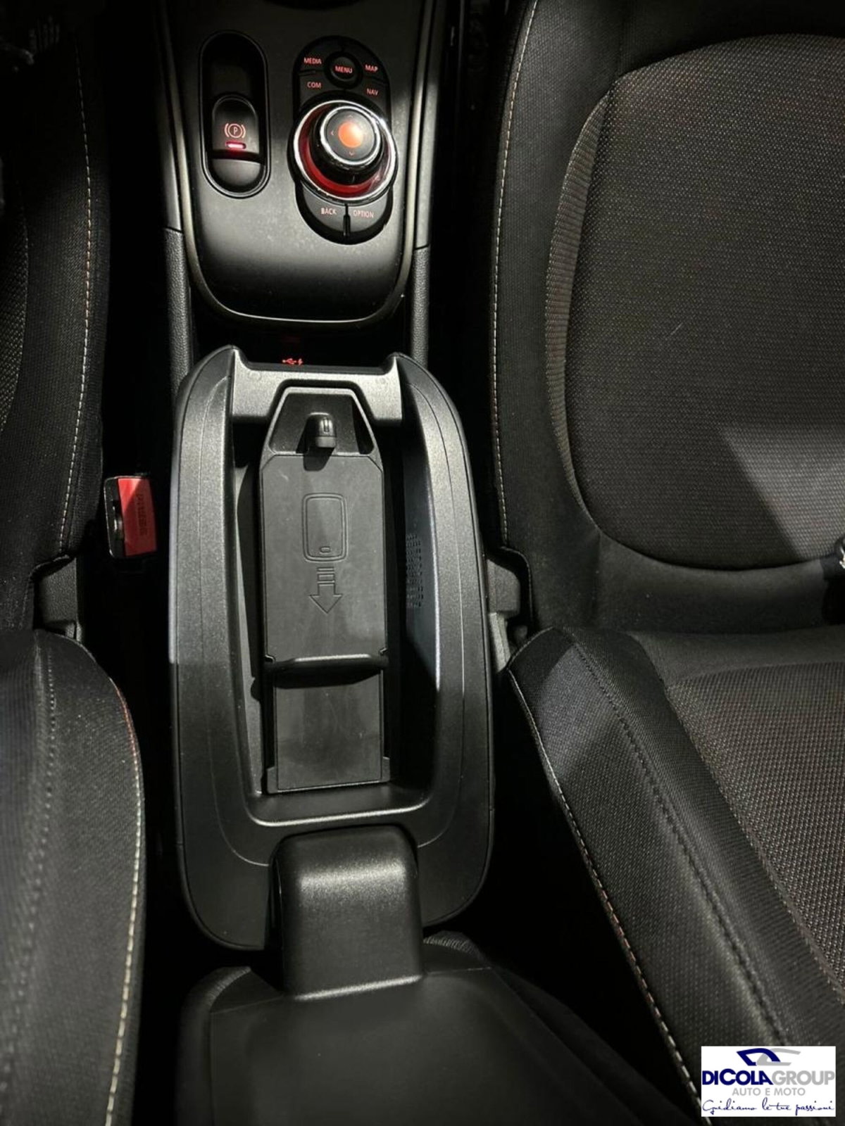 MINI Mini Countryman E Blackyard (12)