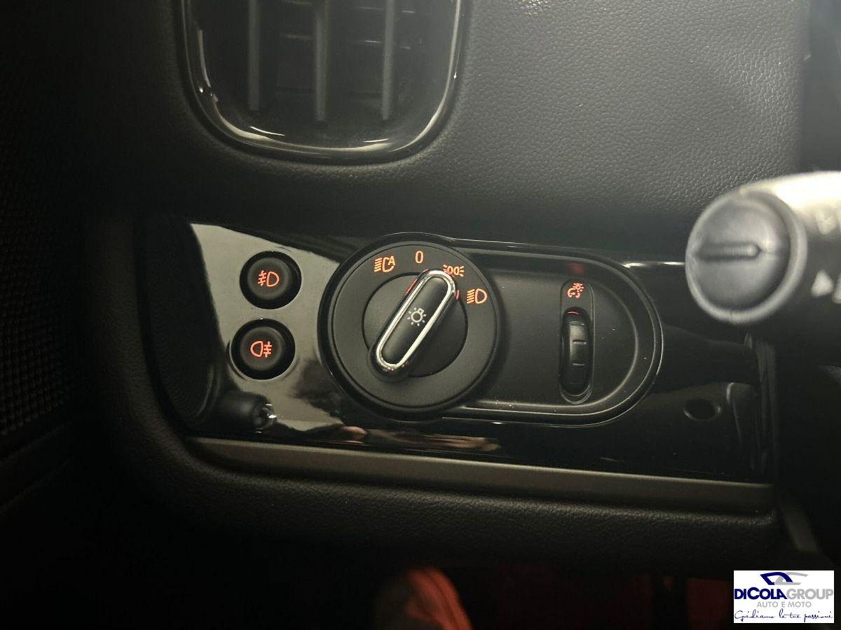 MINI Mini Countryman E Blackyard (13)